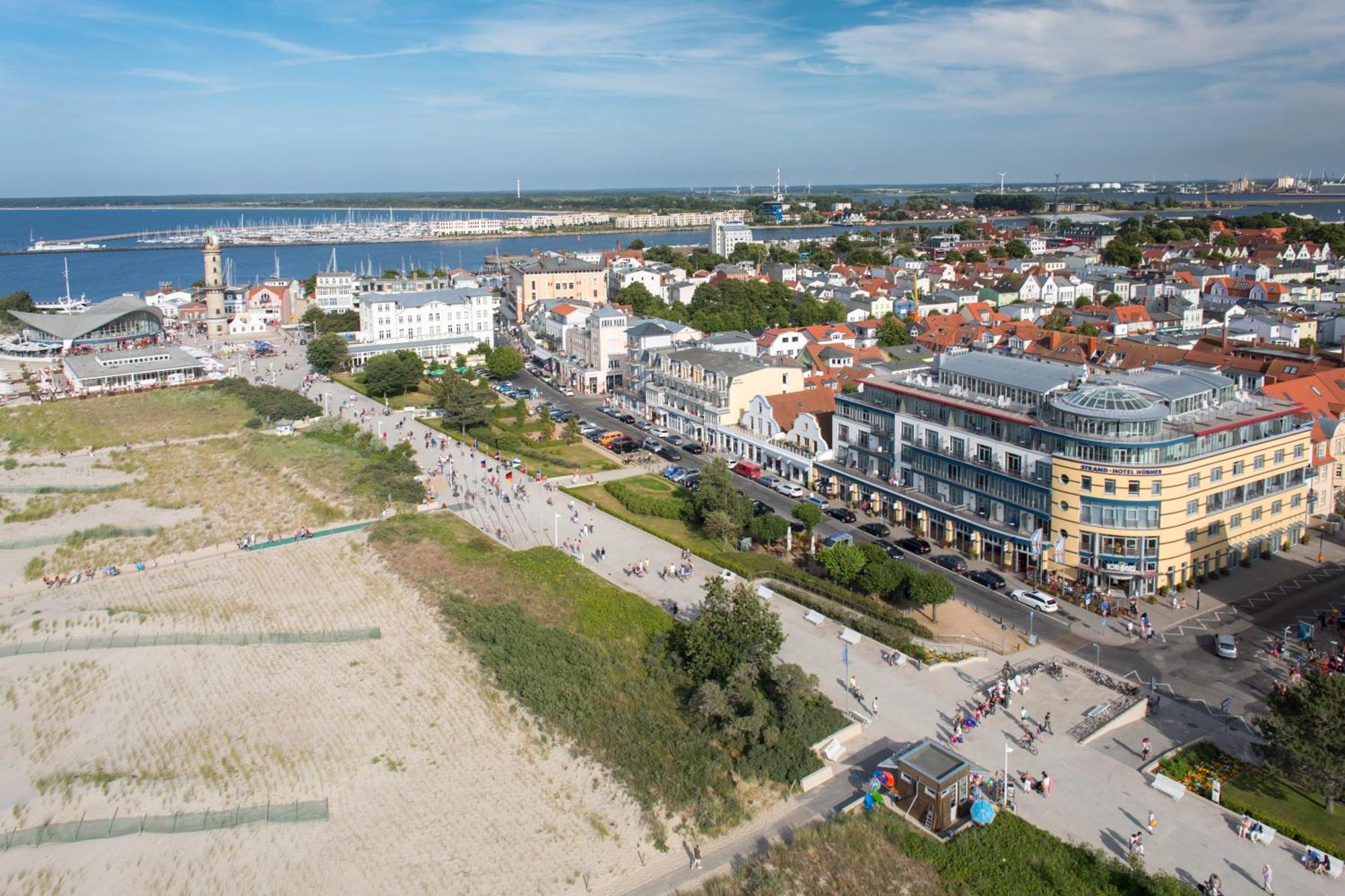 Strand-Hotel Huebner Росток Экстерьер фото