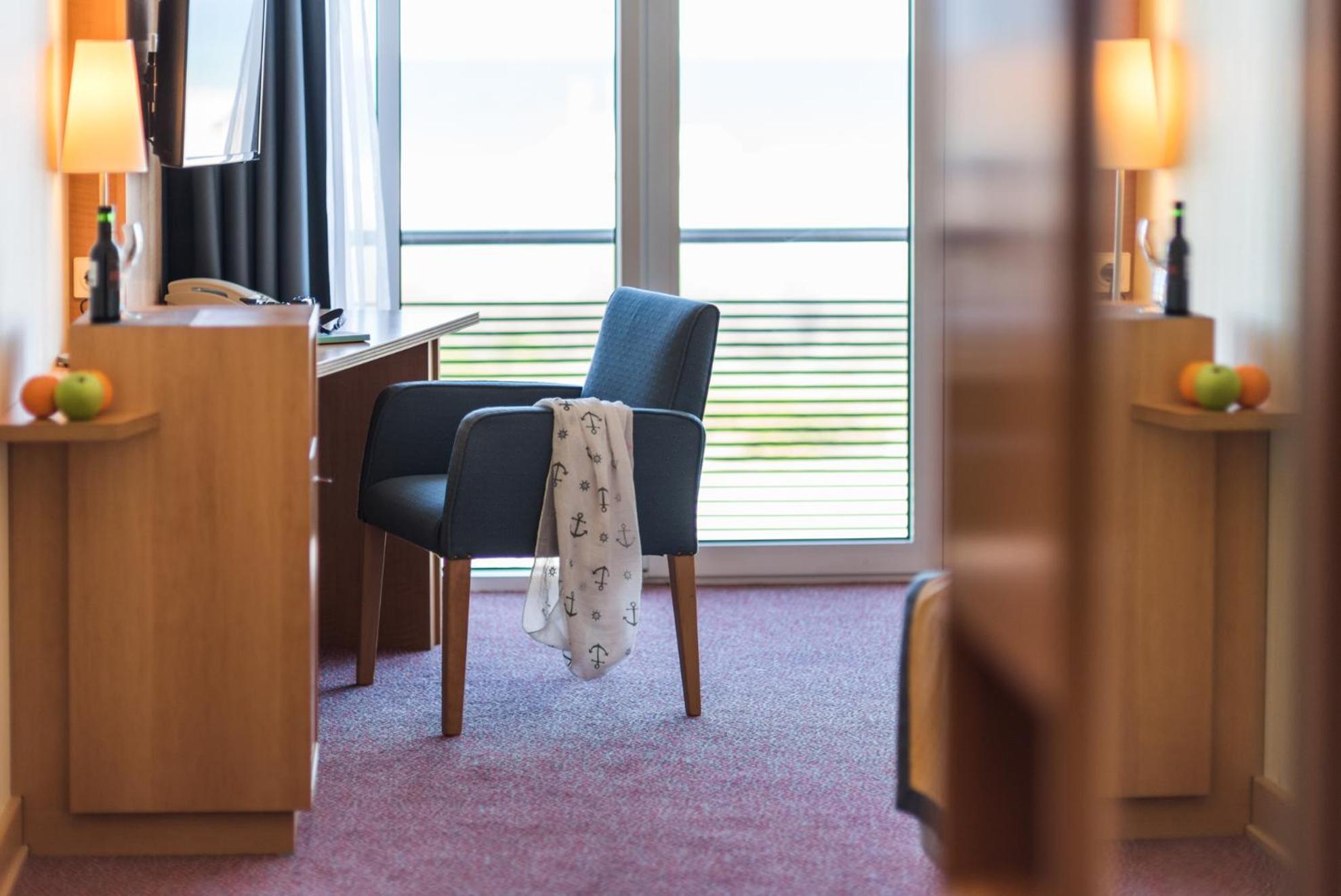 Strand-Hotel Huebner Росток Номер фото